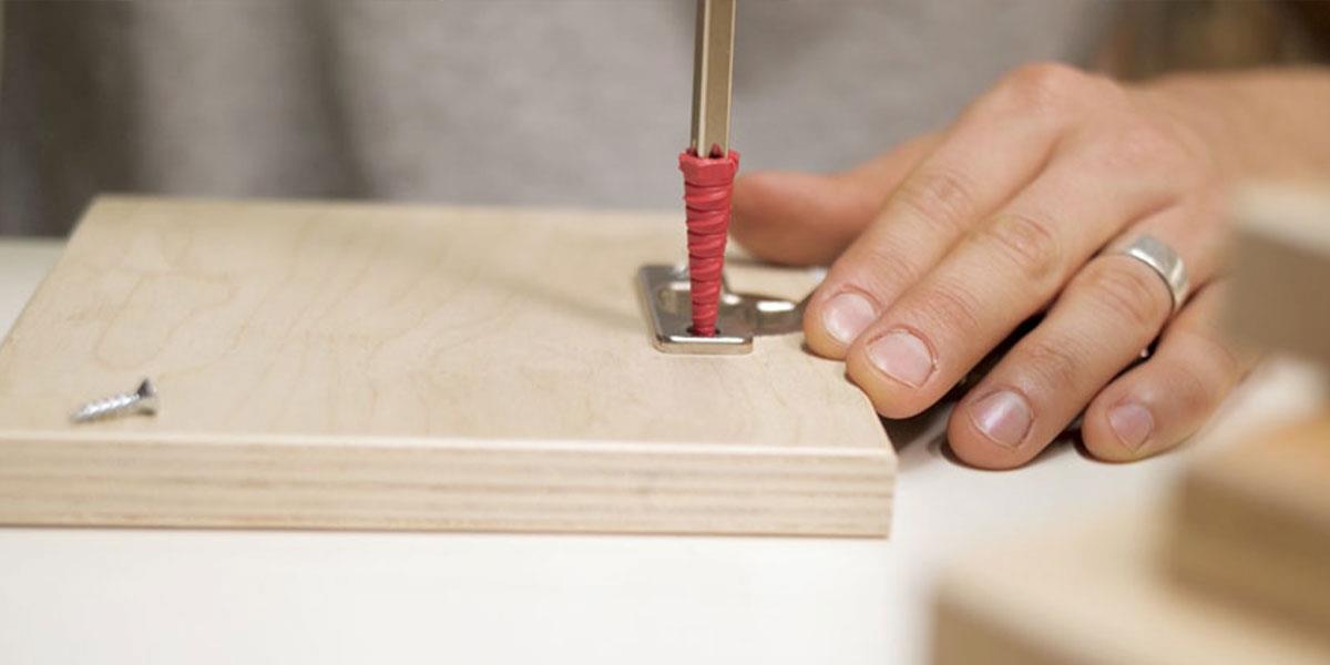 راهکارهای رفع هرزشدگی پیچ در ورق پی وی سی